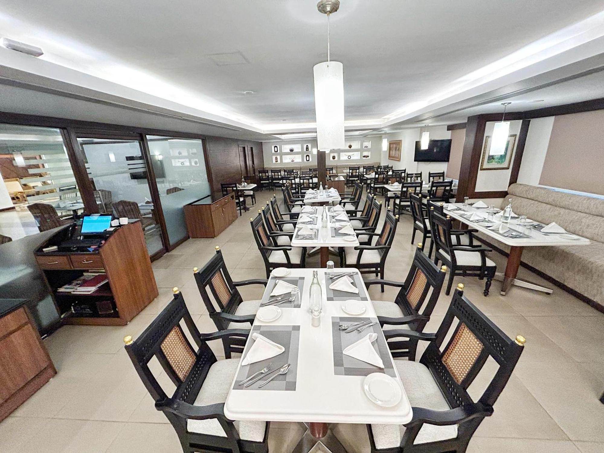 The Residency Karur Hotel Exterior foto