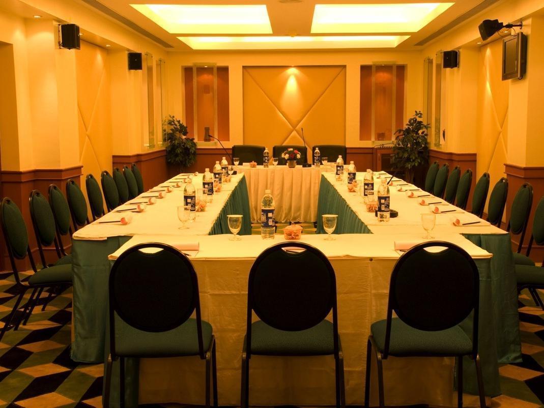 The Residency Karur Hotel Exterior foto